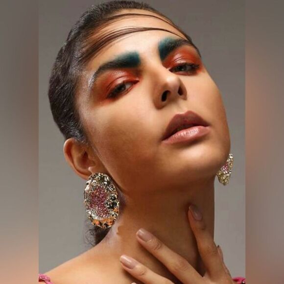 ZaraāstatementāearringsāA264 - Picture 2 of 6